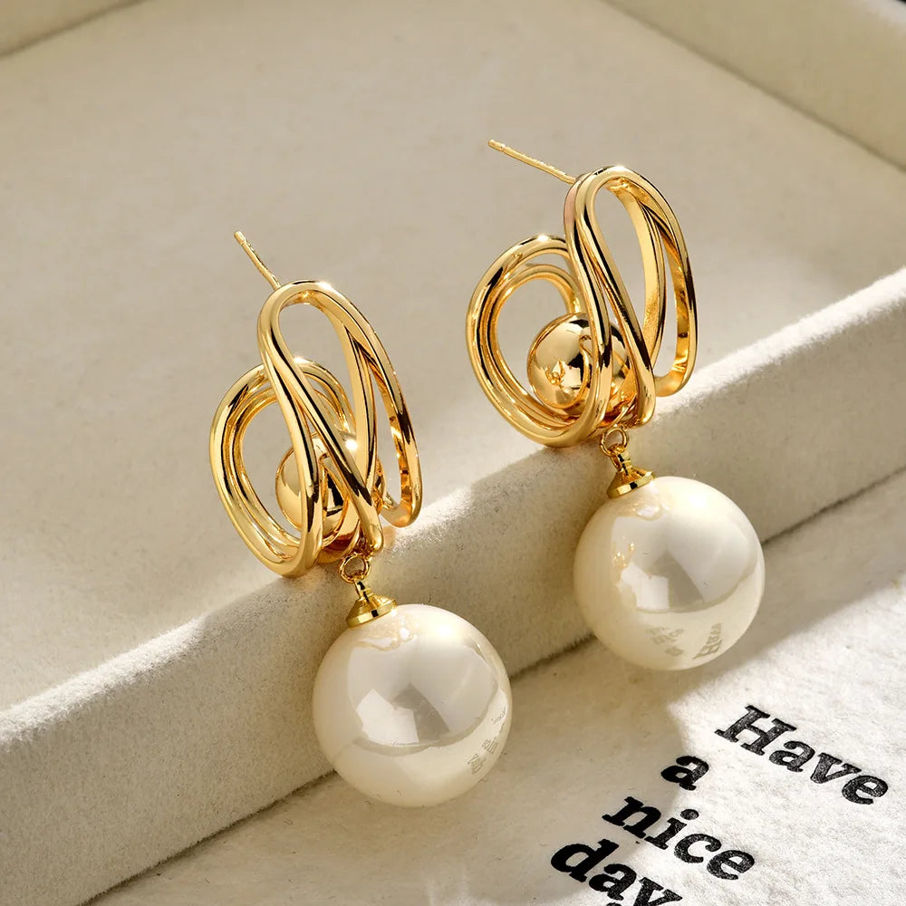 Gold Geometric Pearl Drop Earrings Women's Elegant Large Imitation Pearl Dangle Earrings Fashion Jewelry Accessories Wholesale