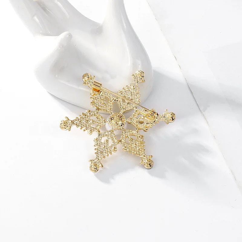 Fashion Glitter Snow Flake Sparkle Brooches for Girls Elegant Trendy Stylish Pins Jewelry for Women Ladies Accessories Wholesale