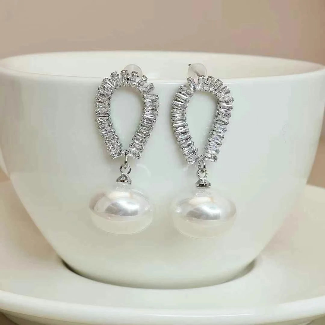 Women Hot Sale Imitation Pearl Rhinestone Drop Earring Fashion Sparking Luxurious High Quality Bulk Jewelry Accessory for Daily