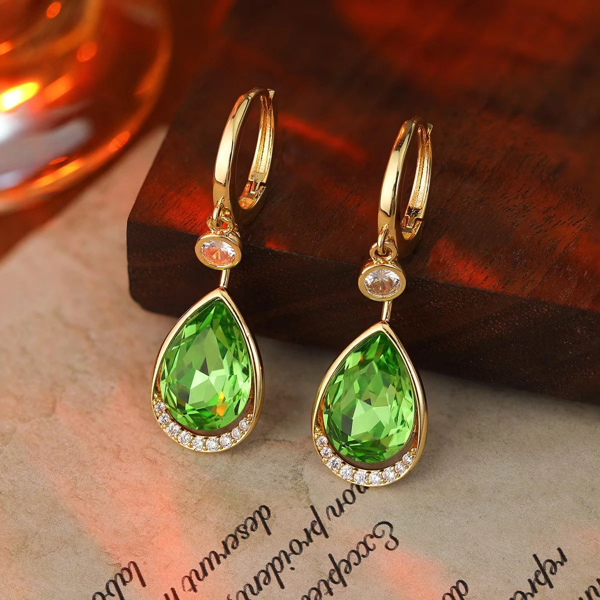Women Blue Green Rhinestone Cherry Bow Small Earring Fashion Glitter Sparking Elegant High Quality Jewelry Accessories for Daily