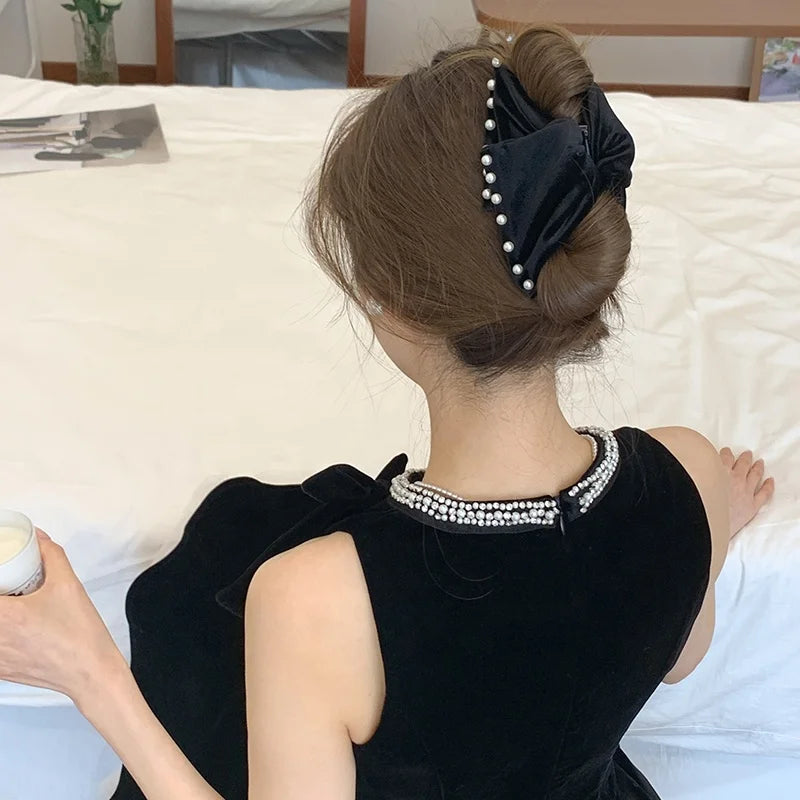 Fashion Simple Imitation Pearl Vintage Hair Claw Clips for Girls Elegant French Style Claws for Women Ladies Hair Accessories