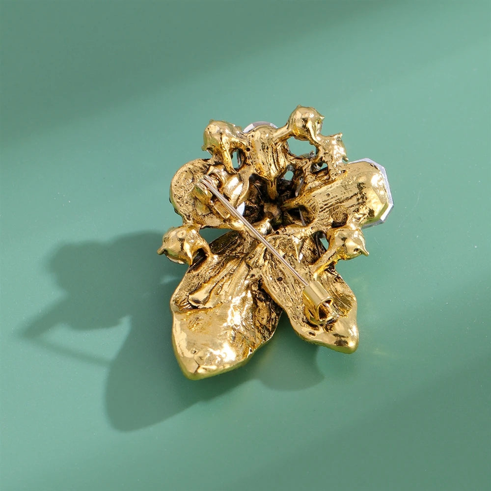 Fashion Glitter Luxury Sparking Rhinestone Vintage Brooches for Girls Elegant Trendy Pins Jewelry for Women Ladies Accessories