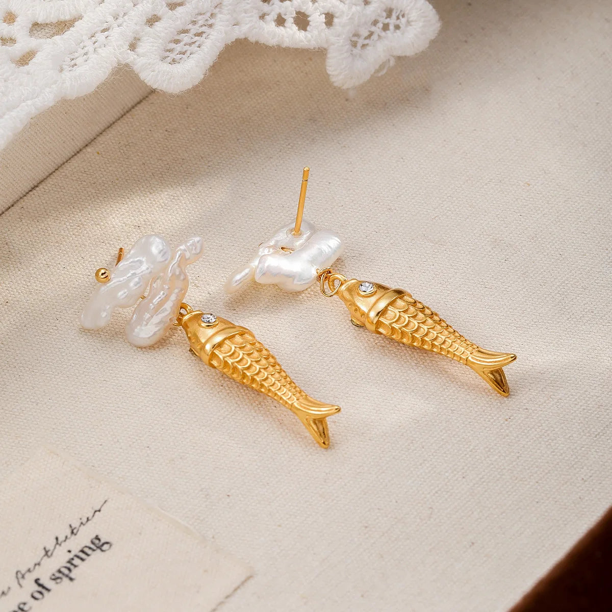 Fashion Baroque Pearl S925 Silver Cubic Zirconia Fish Animal Drop Earrings for Girls Jewelry for Women Ladies Wholesale Bulk