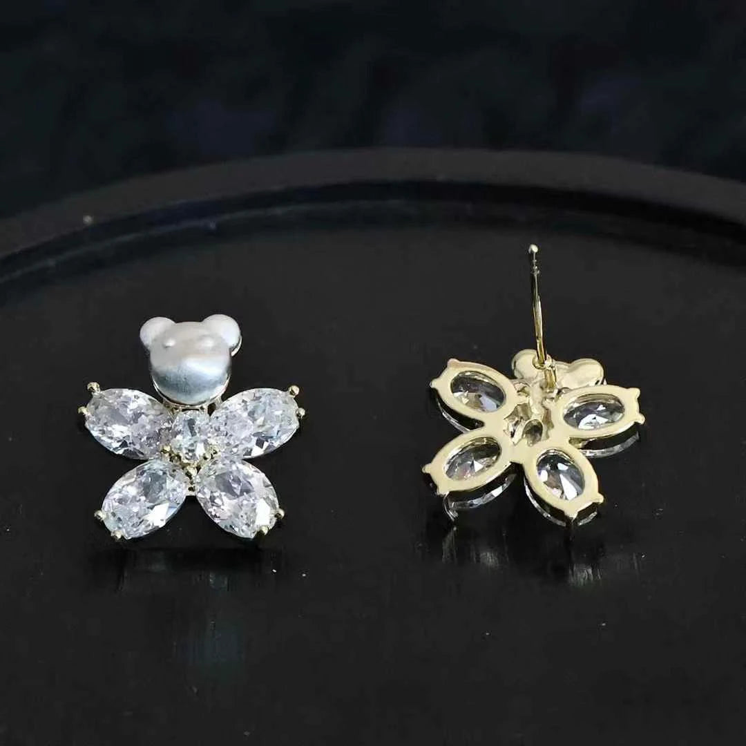 Sweet Simple Alphabet Luxury Stud Earrings for Girls Fine Art Deco Designer Jewellry for Women Ladies Accessories Wholesale