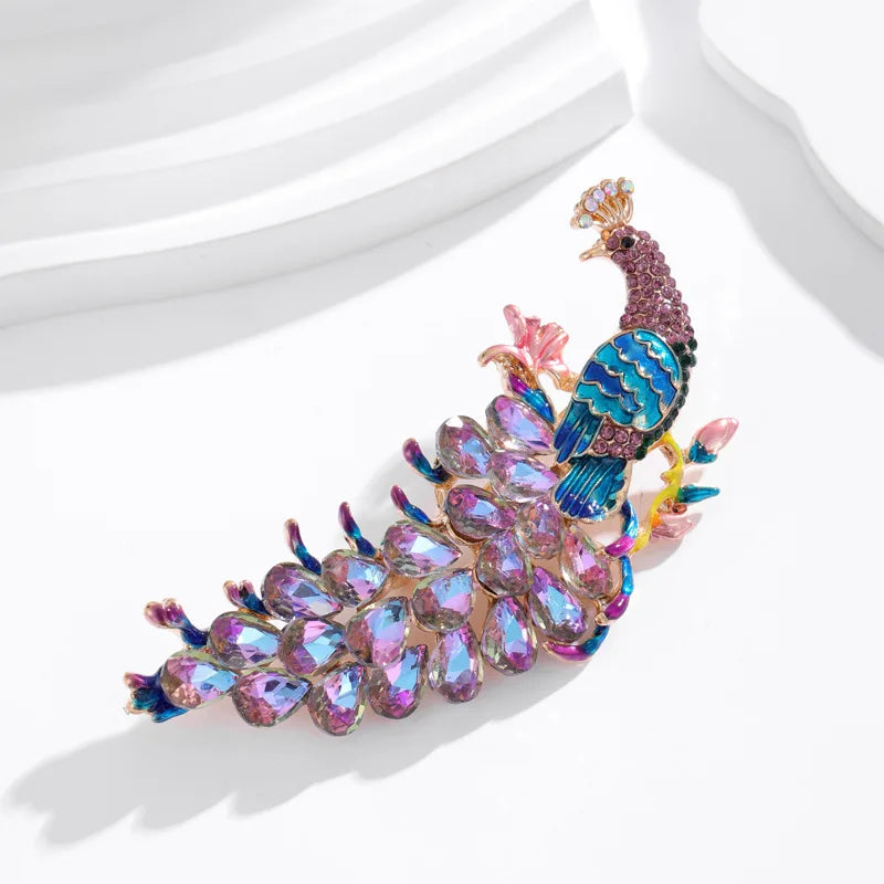 Fashion Peacock Glitter Rhinestone Animals Brooches for Girls Elegant Trendy Stylish Pins Jewelry for Women Ladies Accessories
