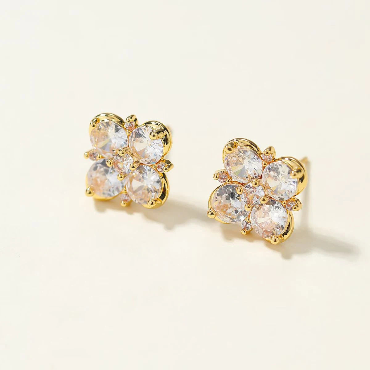 Classic Butterfly Simple Trendy Stud Earrings for Girls Leopard Glitter Jewelry for Women Ladies Accessories Elegant Bijuterias