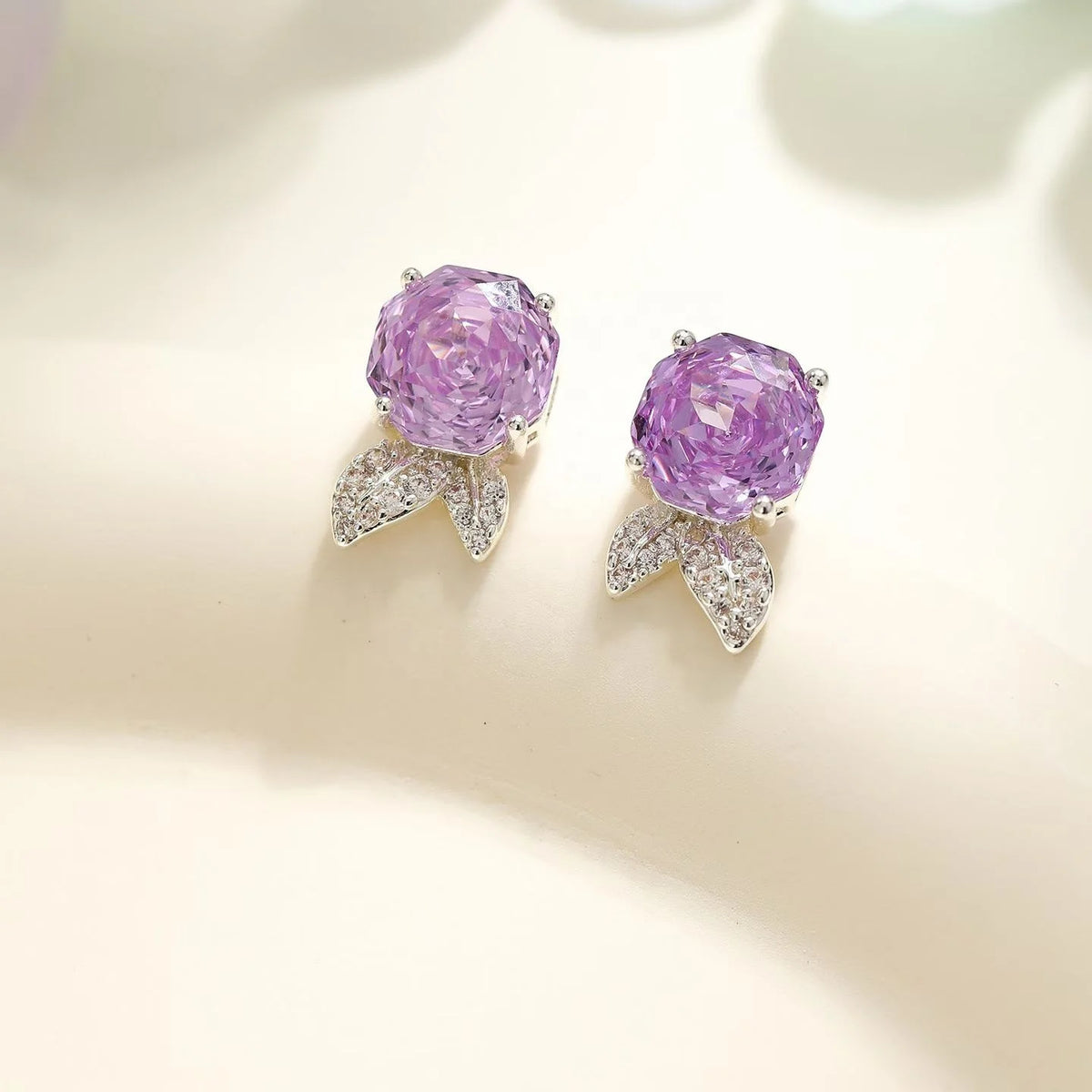 Women Purple Tail Rhinestone Small Stud Earring Trendy Popular Wholesale Lightweight Jewelry Accessories for Ladies Daily Causal