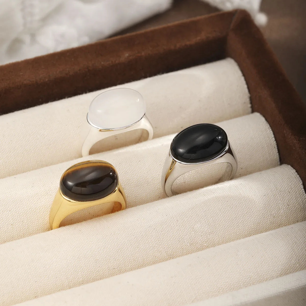 Fashion Simple Minimalistic Rings for Girls Trendy Stylish Elegant Jewelry for Women Ladies Wholesale China Manufacturer Bulk