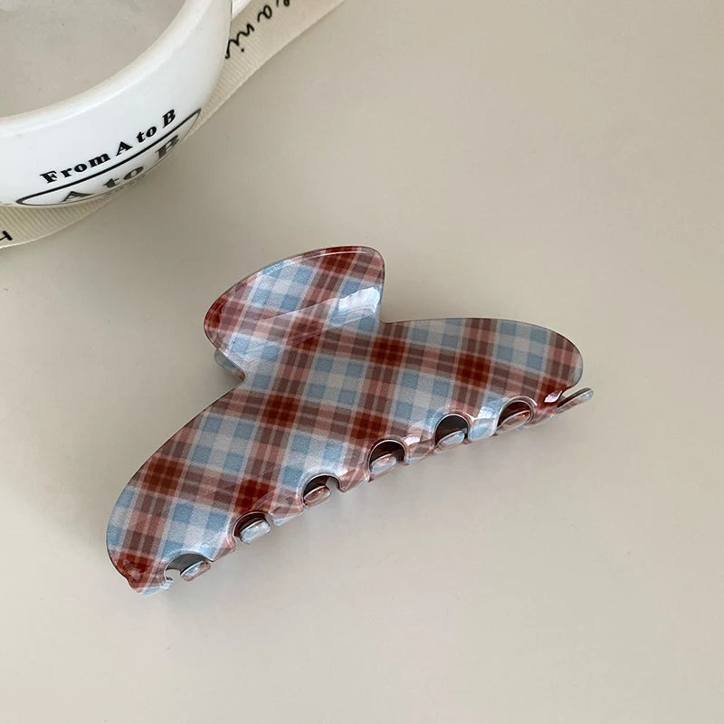 Women Fashion Classic Plaid Hair Claw Clips for Girls Elegant Sweet Simple Hair Accessories for Ladies Chinese Suppliers Chic