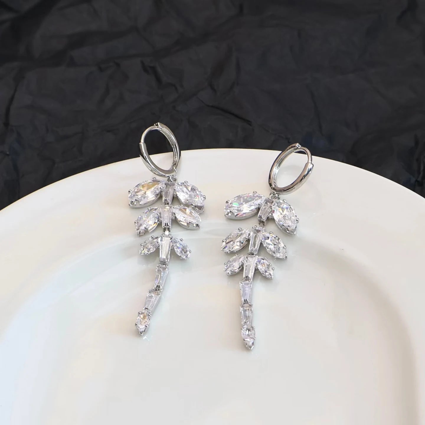 Female Rhinestone Imitation Pearl Flower Decorative Drop Earring Fashion Sparking Luxurious Charms Wholesale Jewelry Accessories