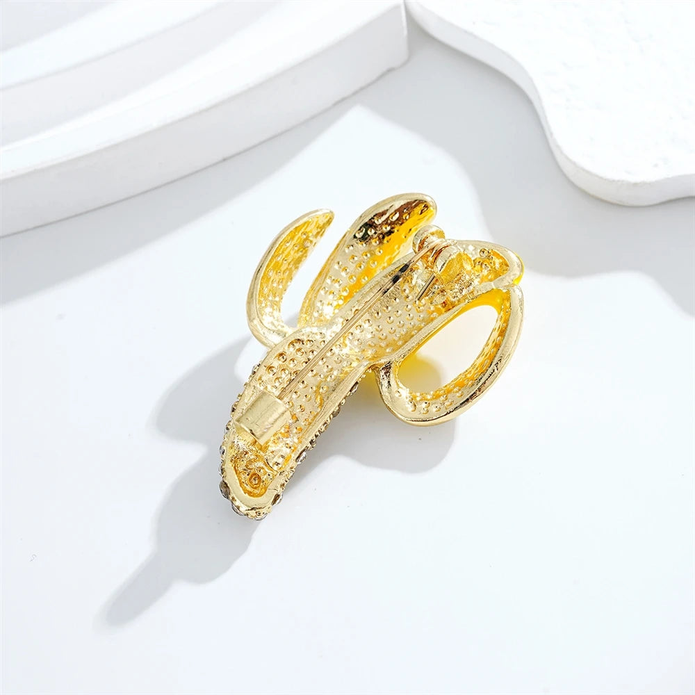 Fashion Glitter Bananas Fruits Brooches for Girls Sweet Trendy Stylish Glamorous Pins Jewelry for Women Ladies Accessories