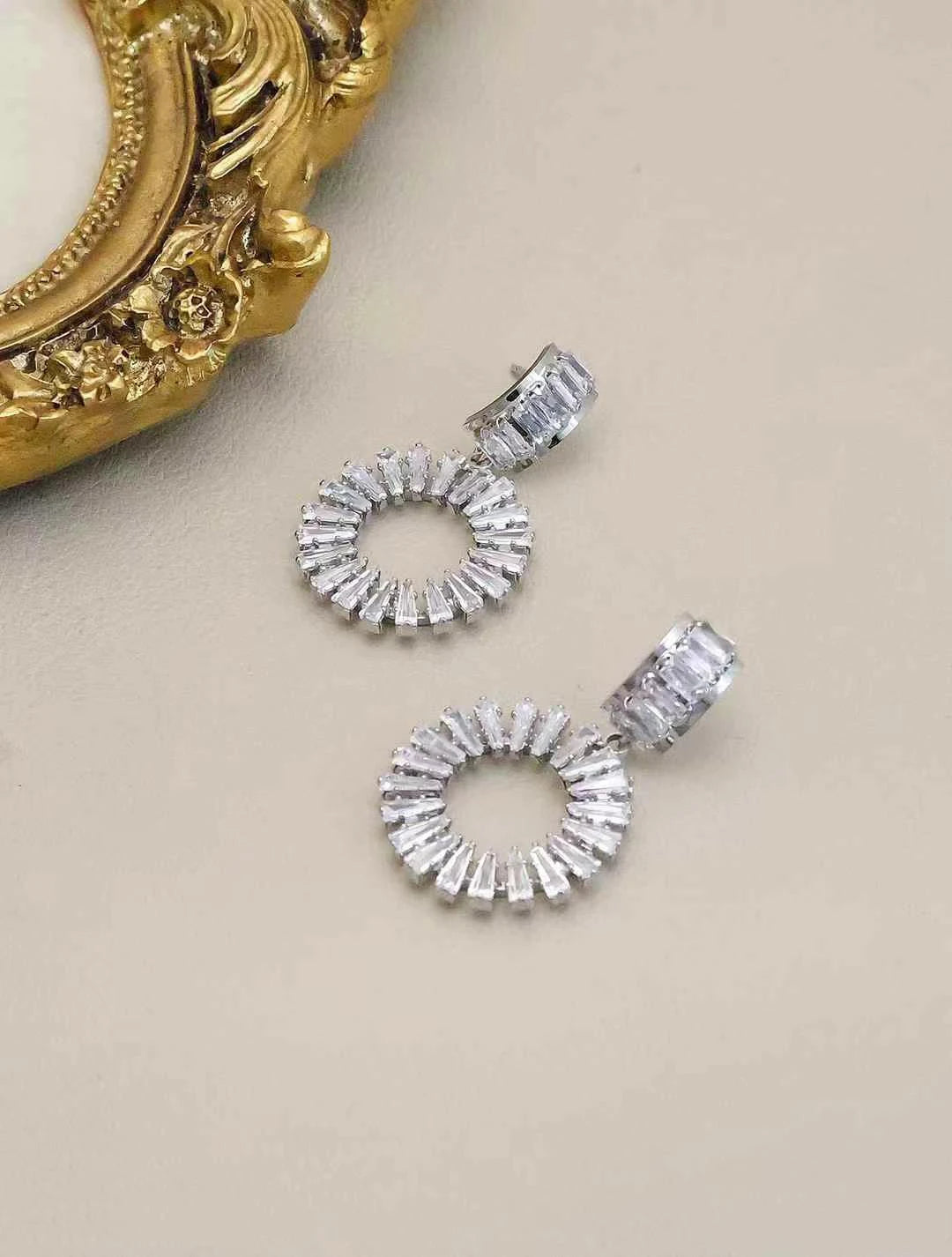 Fashion Butterfly Flower Luxury Exaggerated Drop Earrings for Girls Elegant Sweet Jewelry for Women Ladies Accessories Wholesale