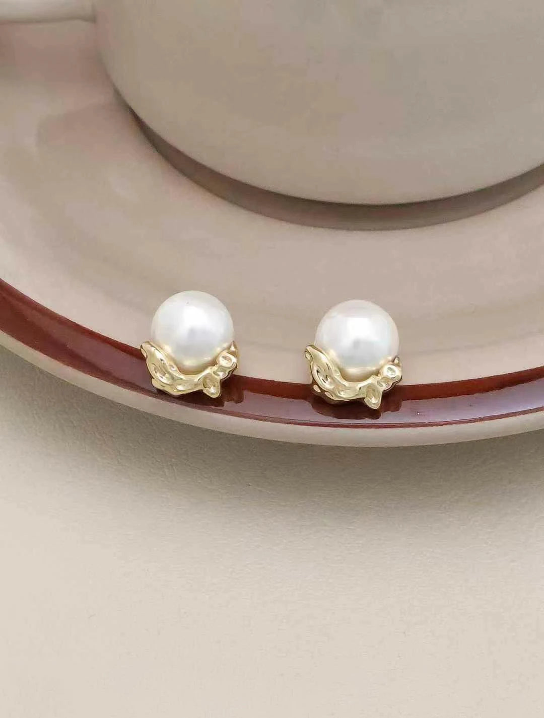 Sweet Cute Simple Imitation Pearl Glitter Stud Earrings for Girls Kawaii Elegant Jewellry for Women Ladies Accessories Wholesale
