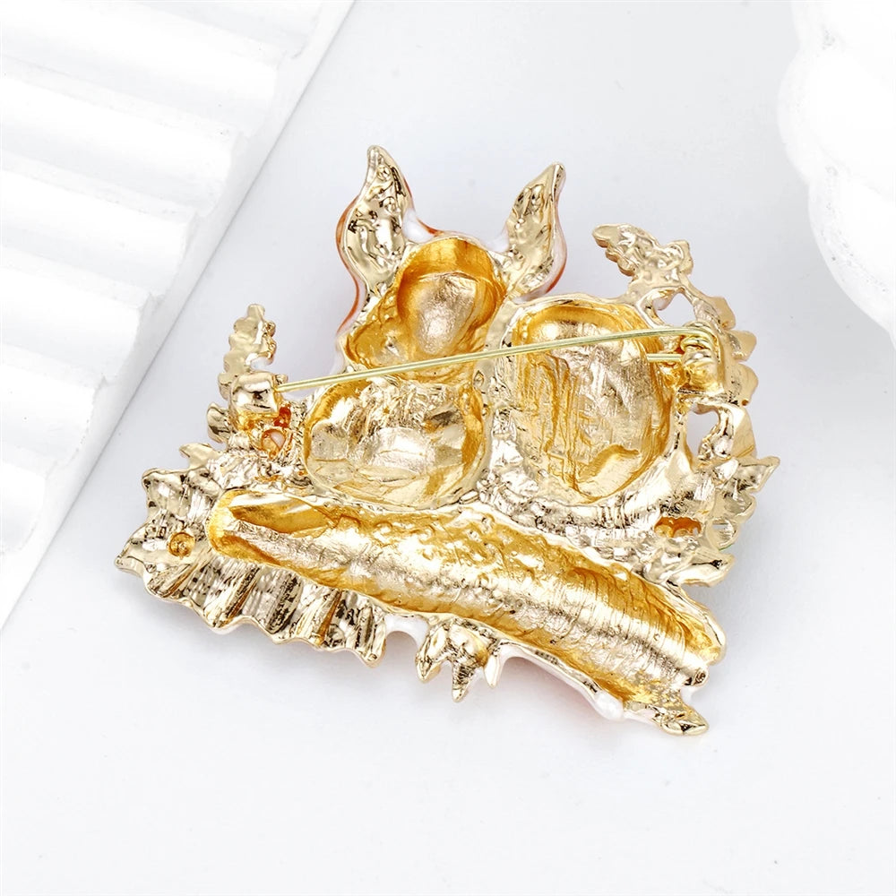 Fashion Squirrel Sweet Animals Cute Brooches for Girls Trendy Glamorous Pins Jewelry for Women Ladies Accessories Wholesale