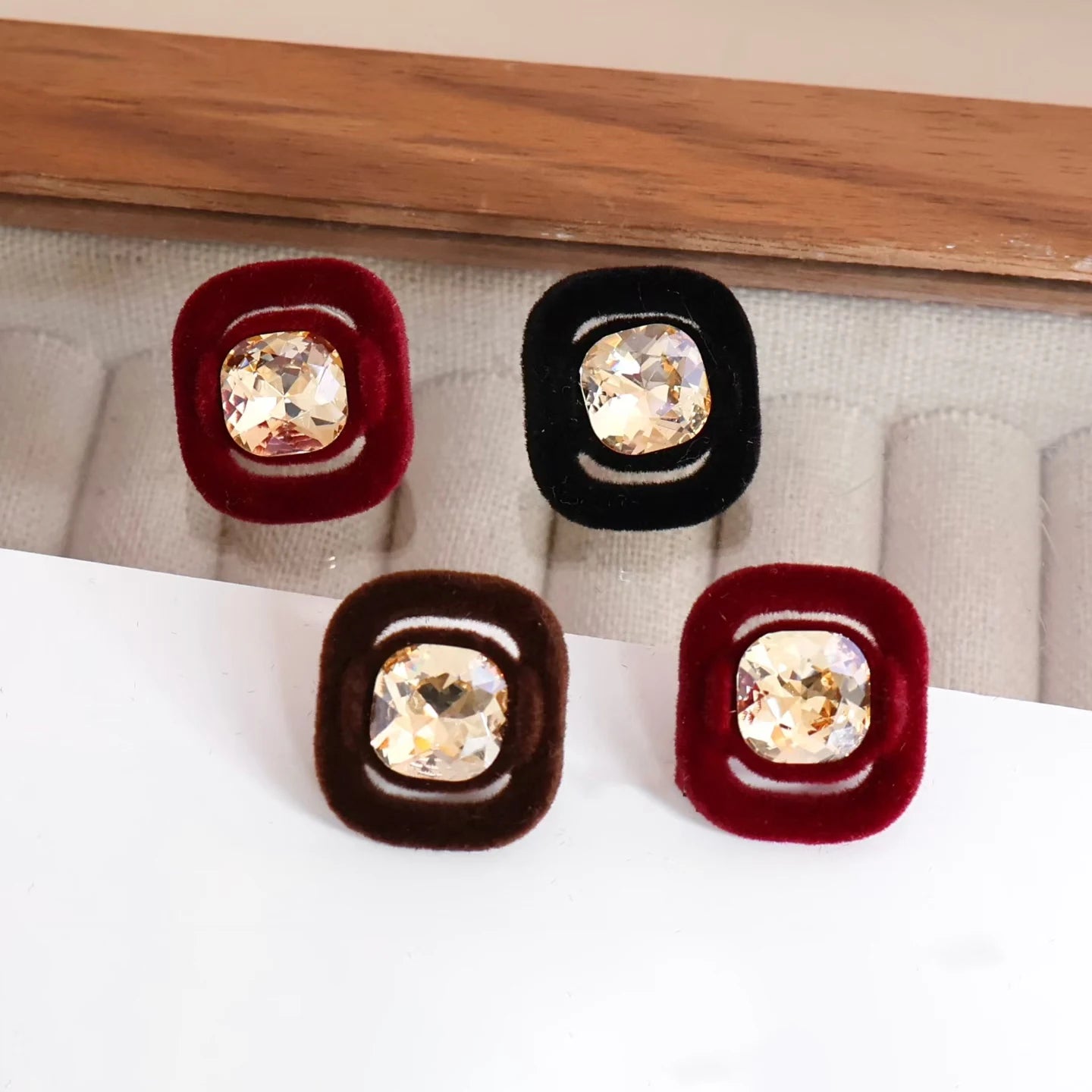 Fashion Art Deco Sweet Trendy Elegant Stud Earrings for Girls Glamorous Dainty Refined Jewelry for Women Ladies Accessories