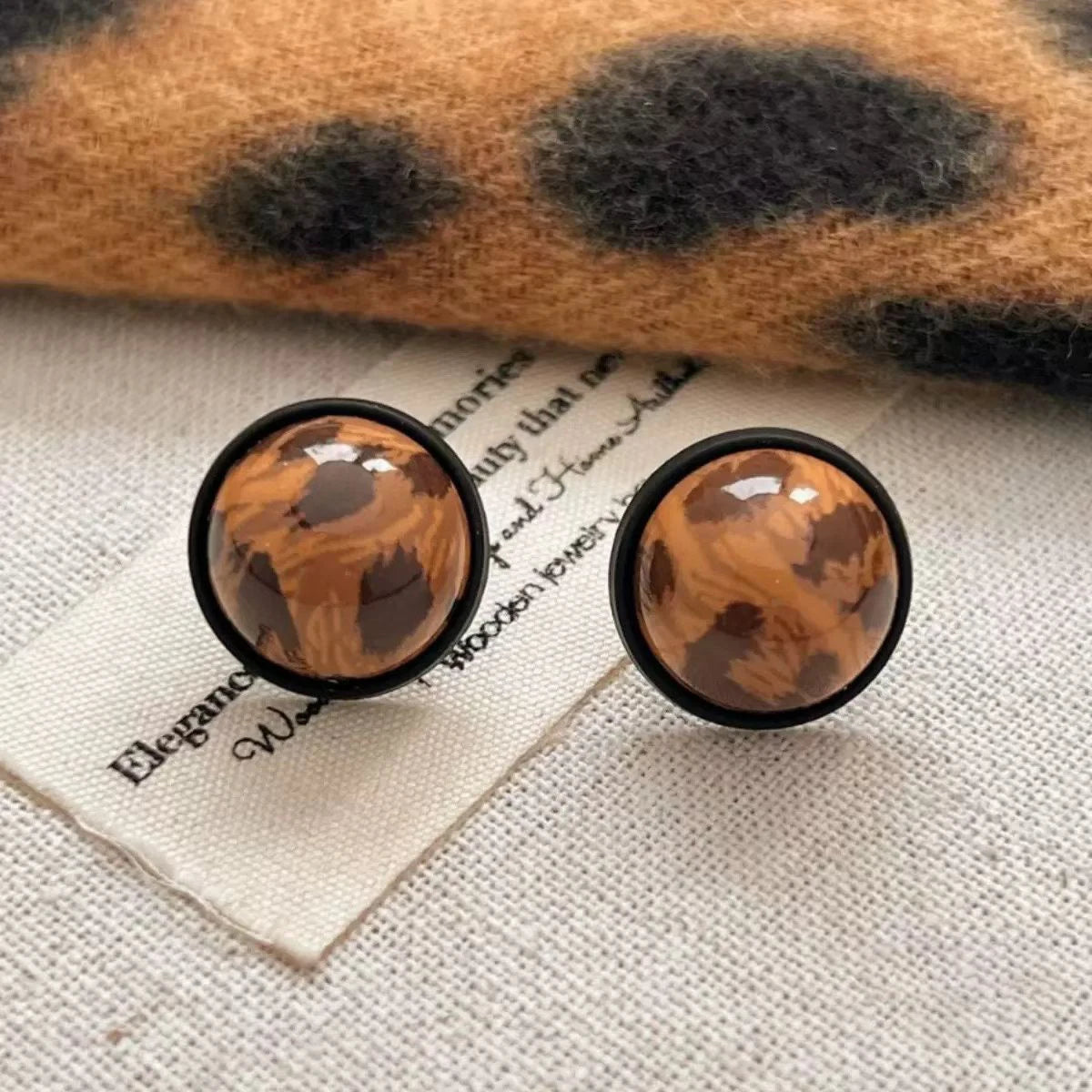 Women Circle Shape Smiling Face Decorative Mini Stud Earring Fashion Simple Graceful Bulk Order Jewelry Accessories for Street