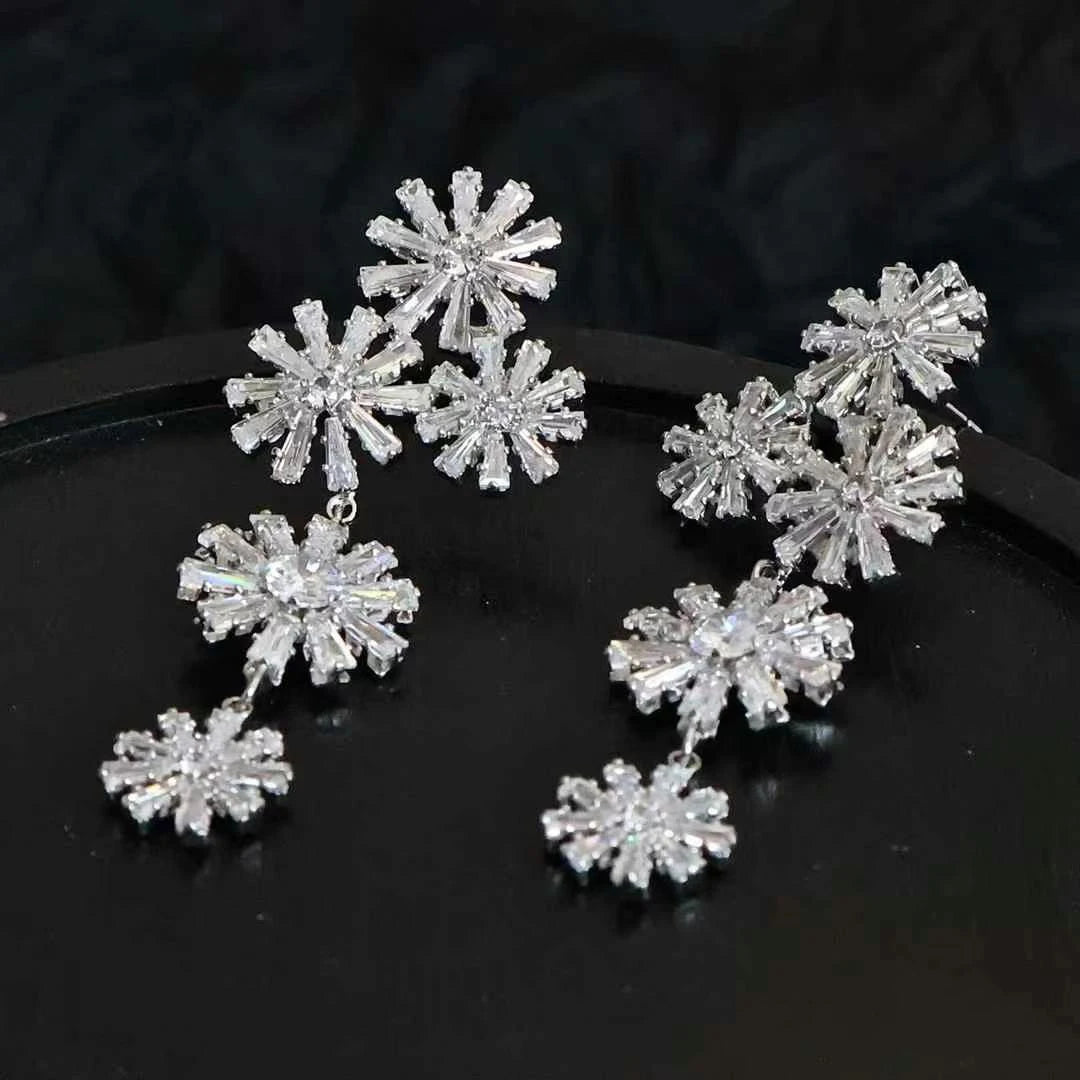 Luxury Exaggerated Glitter Stunning Elegant Drop Earrings for Girls Graceful Classic Jewelry for Women Ladies Accessories