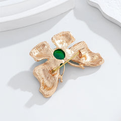 Fashion Glamorous Charms Butterfly Glitter Brooches for Girls Fancy Sweet Pins Jewelry for Women Ladies Accessories Hot Sale