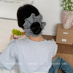Classic Black White Plaid Simple Scrunchies for Girls Chic Fashion Trendy Vintage Hair Ties for Women Ladies Hair Accessories
