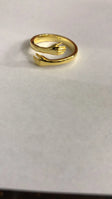 The opening is adjustable. / Gold