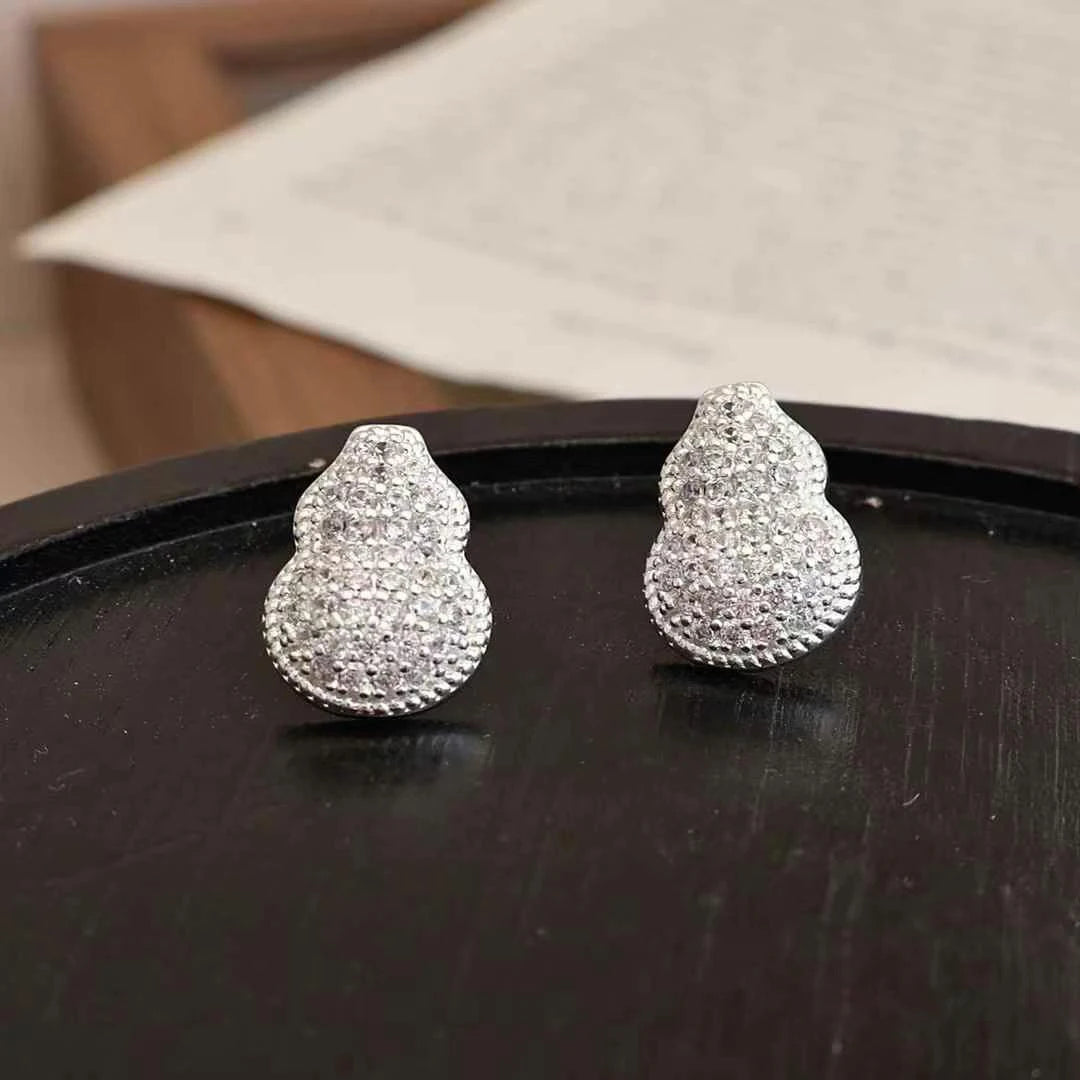 Female Star Gourd Shape Creative Design Small Stud Earring Trendy Fashion Simple High Quality Bulk Jewelry Accessories for Daily