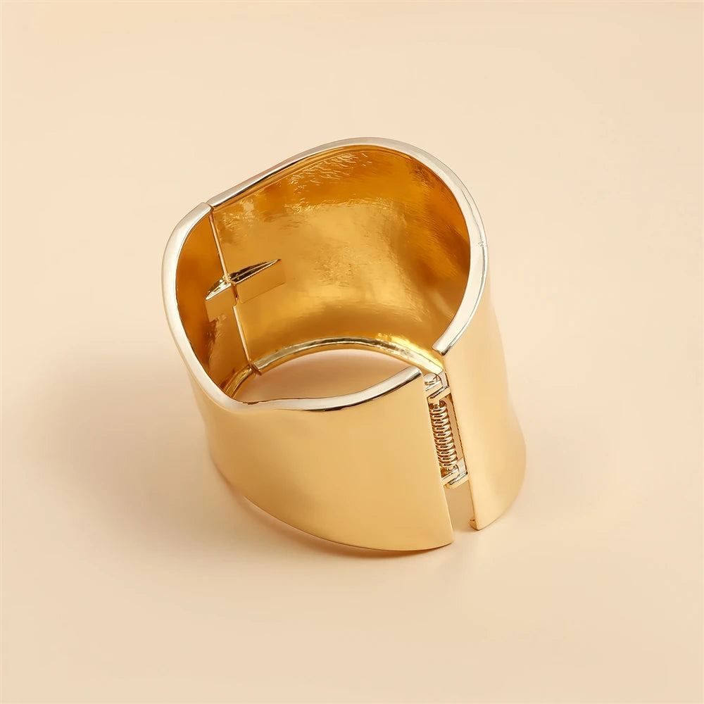Fashion Trendy Mental Bangles for Girls Sweet Spicy Lustrous Jewelry for Women Ladies Accessories Chinese Supplier Wholesale