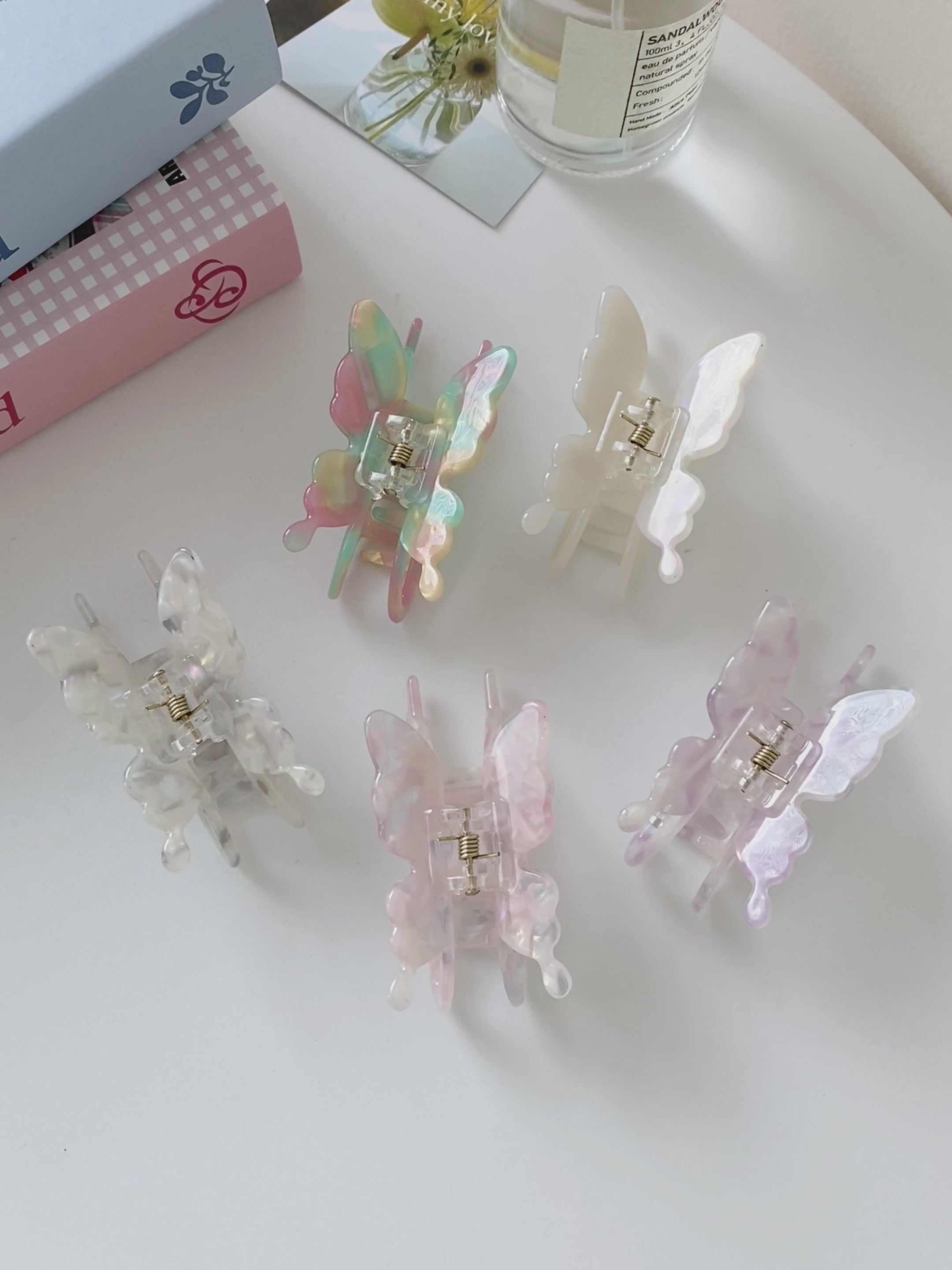 Chic Trendy Butterfly-Shaped Sweet Acetate Hair Claw Clips for Women Colorful Fashion Hair Accessories for Daily for Girls