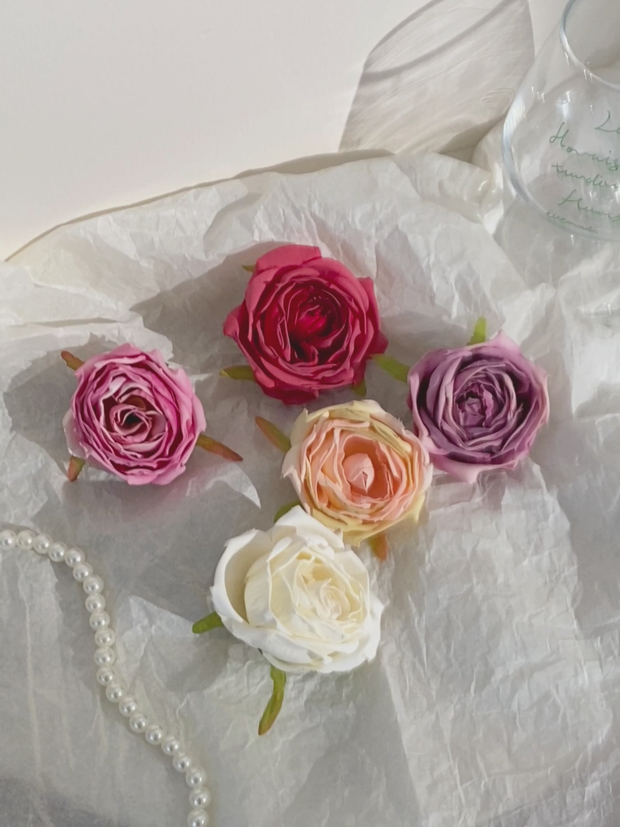 Fashionable Chic Hair Clips for Women Sweet Flower & Alligator Hair Accessories Elegant Alloy & Fabric for Girls & Ladies