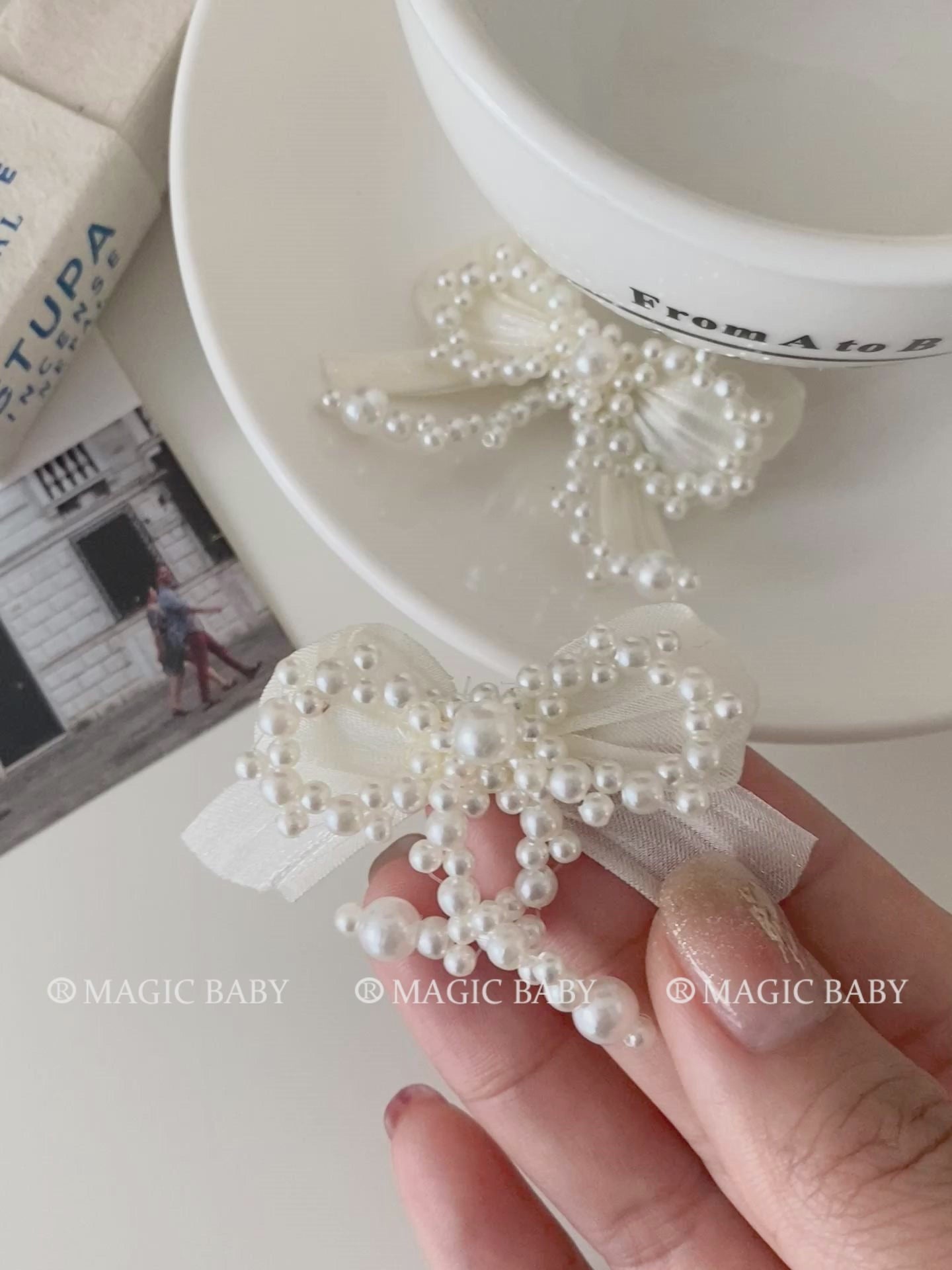 Minimalistic Bowknot Imitation Pearl Hair Clips for Baby Girls Classic Chic Alligators for Kids Children Hair Accessories