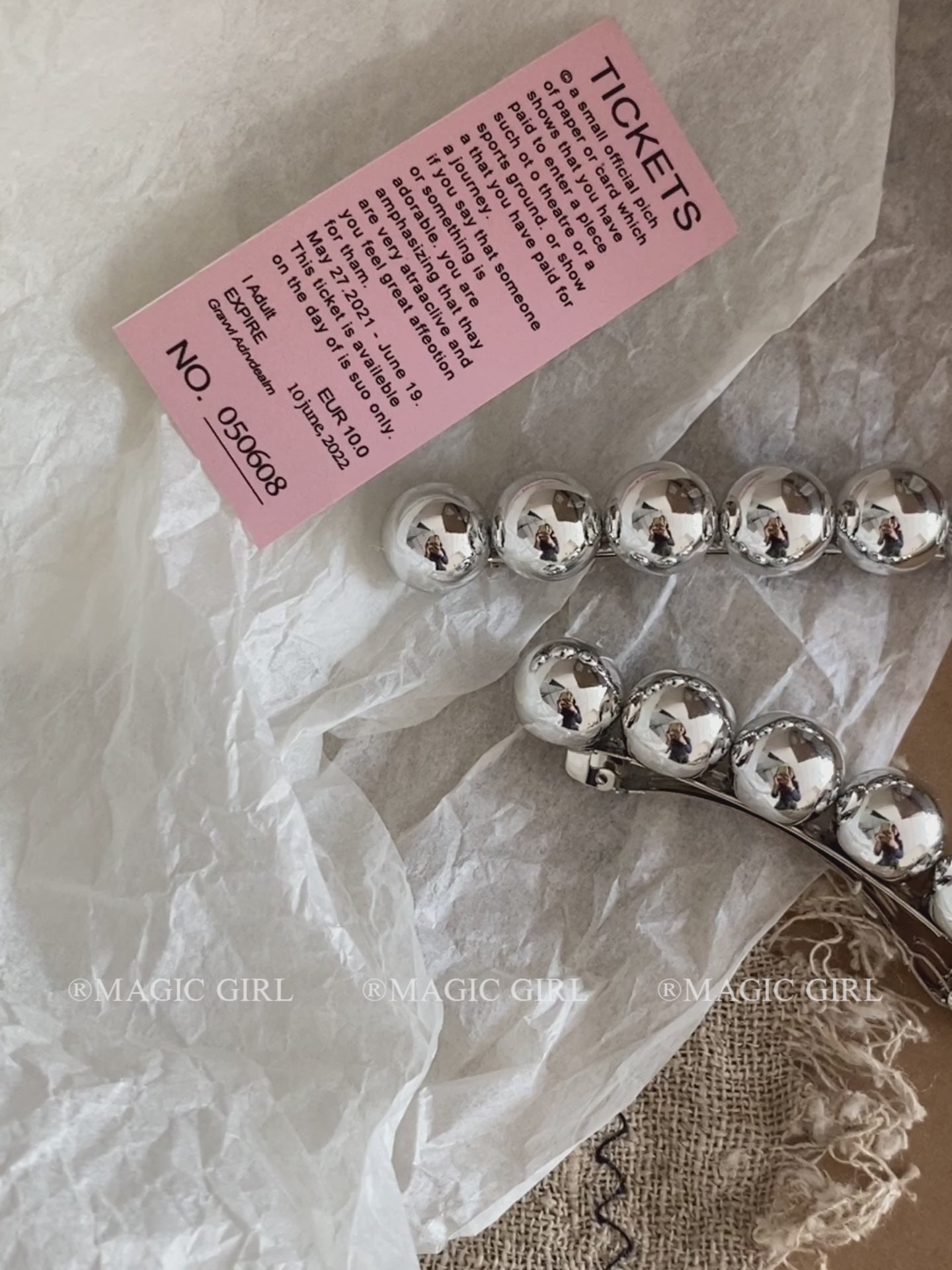 Women's Minimalistic Small Alloy Beads Hair Snap Clips Lustrous Hair Claws for Party Office Use Accessories in Stock