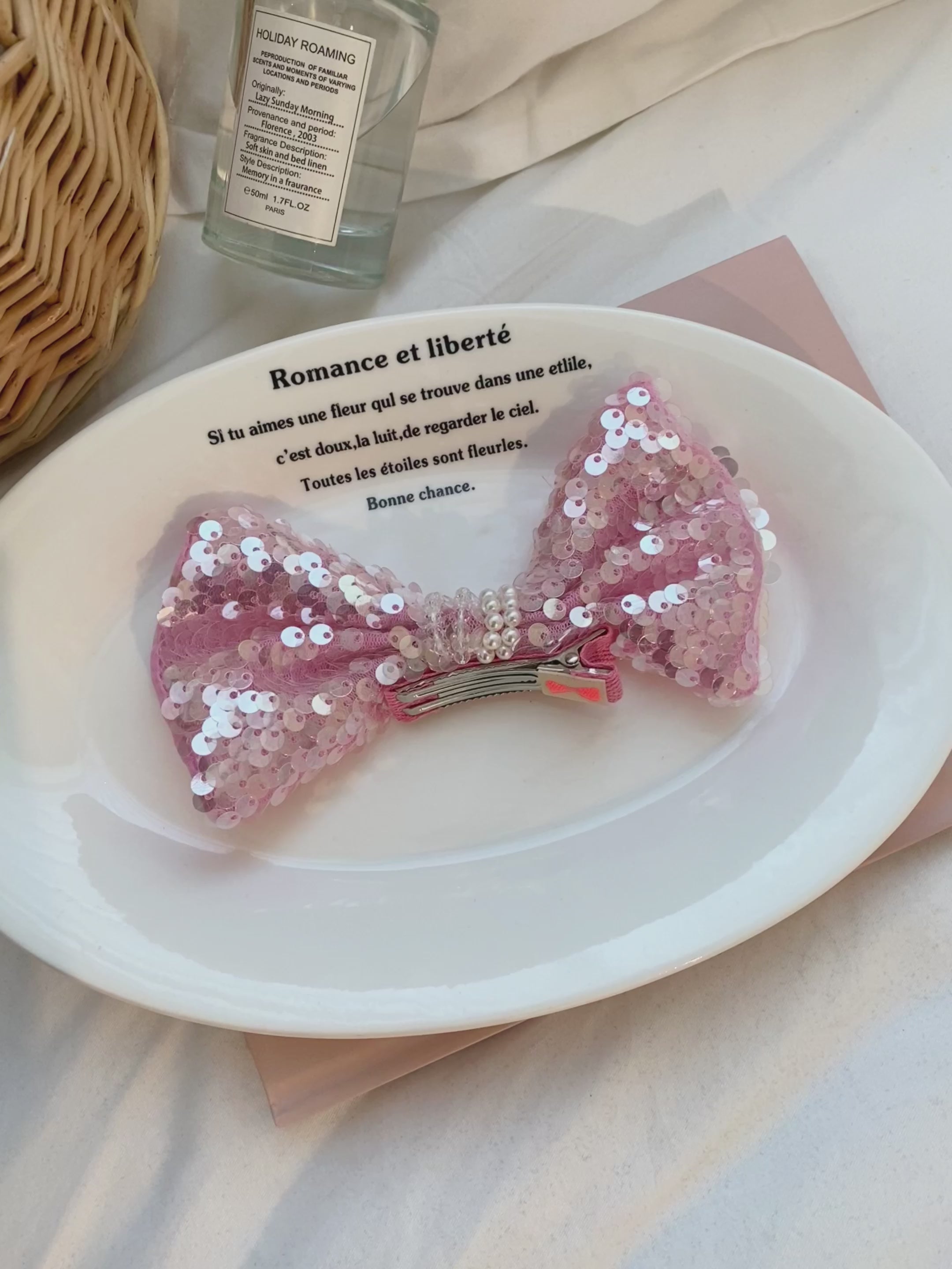 Classic Solid Color Glitter Lustrous Hair Clips for Baby Girls Sweet Cute Bowknot Alligator for Kids Children Hair Accessories