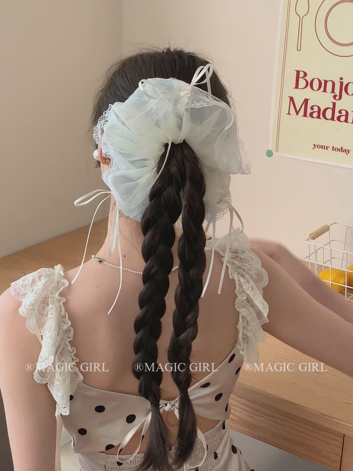 Large White Lace Bow Hairband Hair Ties for Women High Quality Tulle Minimalistic Scrunchies for Daily Use Hair Accessories