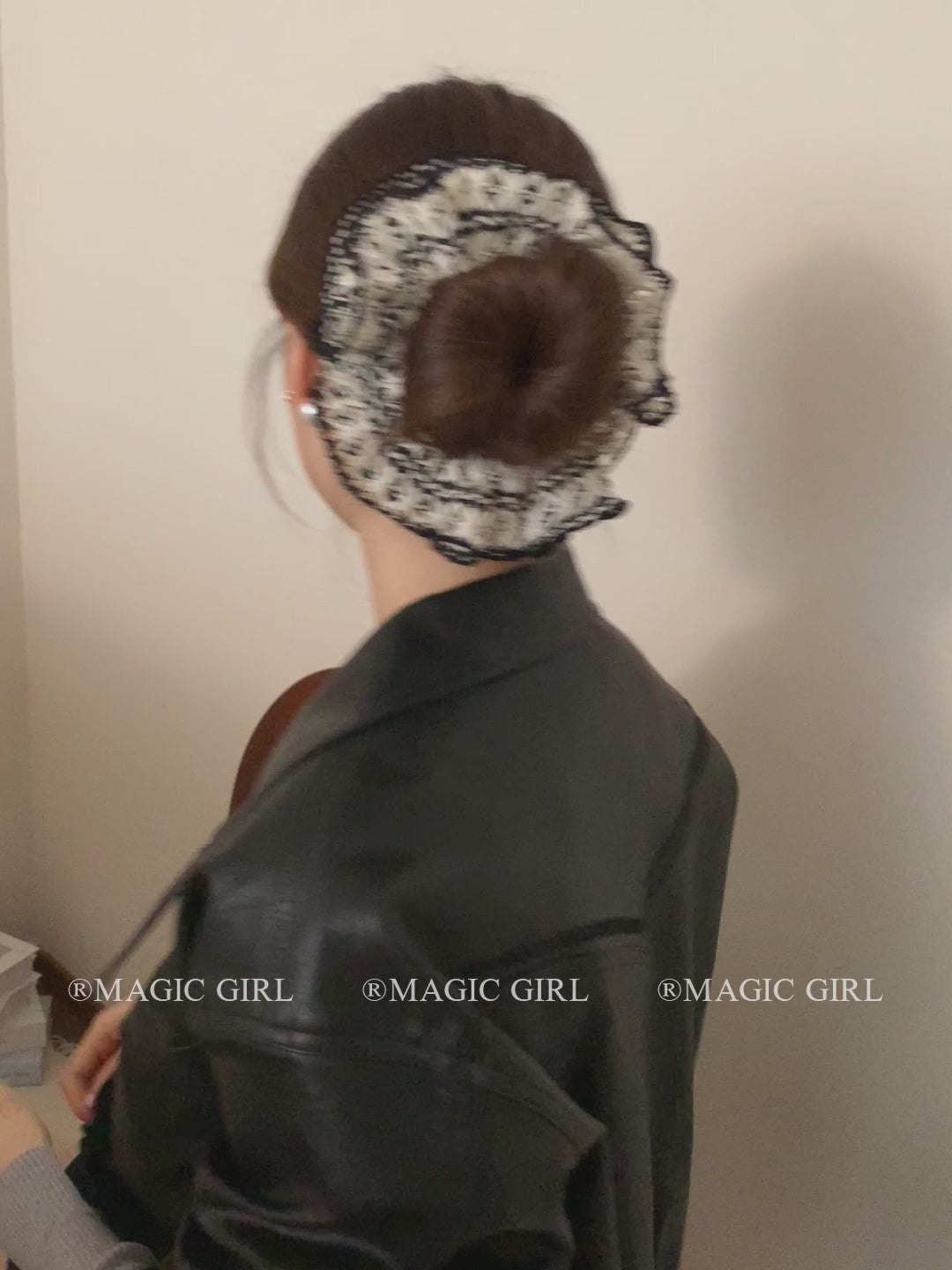 French Style Black White Boucles Knit Scrunchies Hairband Exquisite Hair Tie for Women Elegant Versatile Hair Accessories