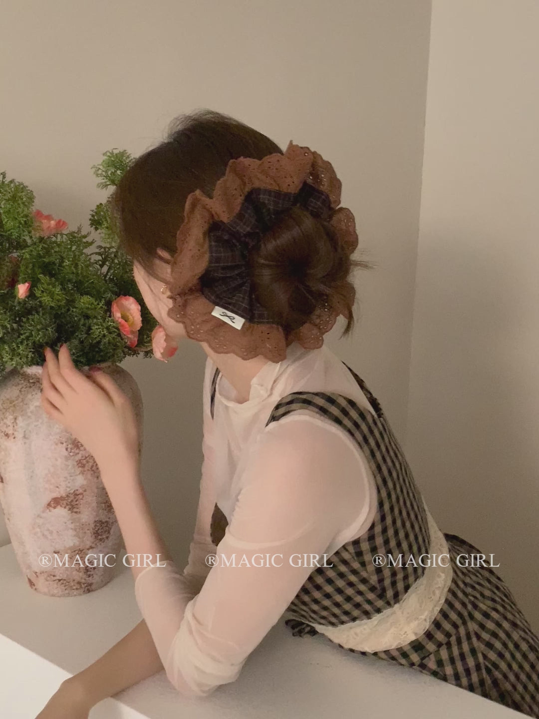 Female Solid Colored Large Scrunchies Elegant Fashion Simple Customized Bulk Order in Stock Hair Ties Accessory for Causal Use