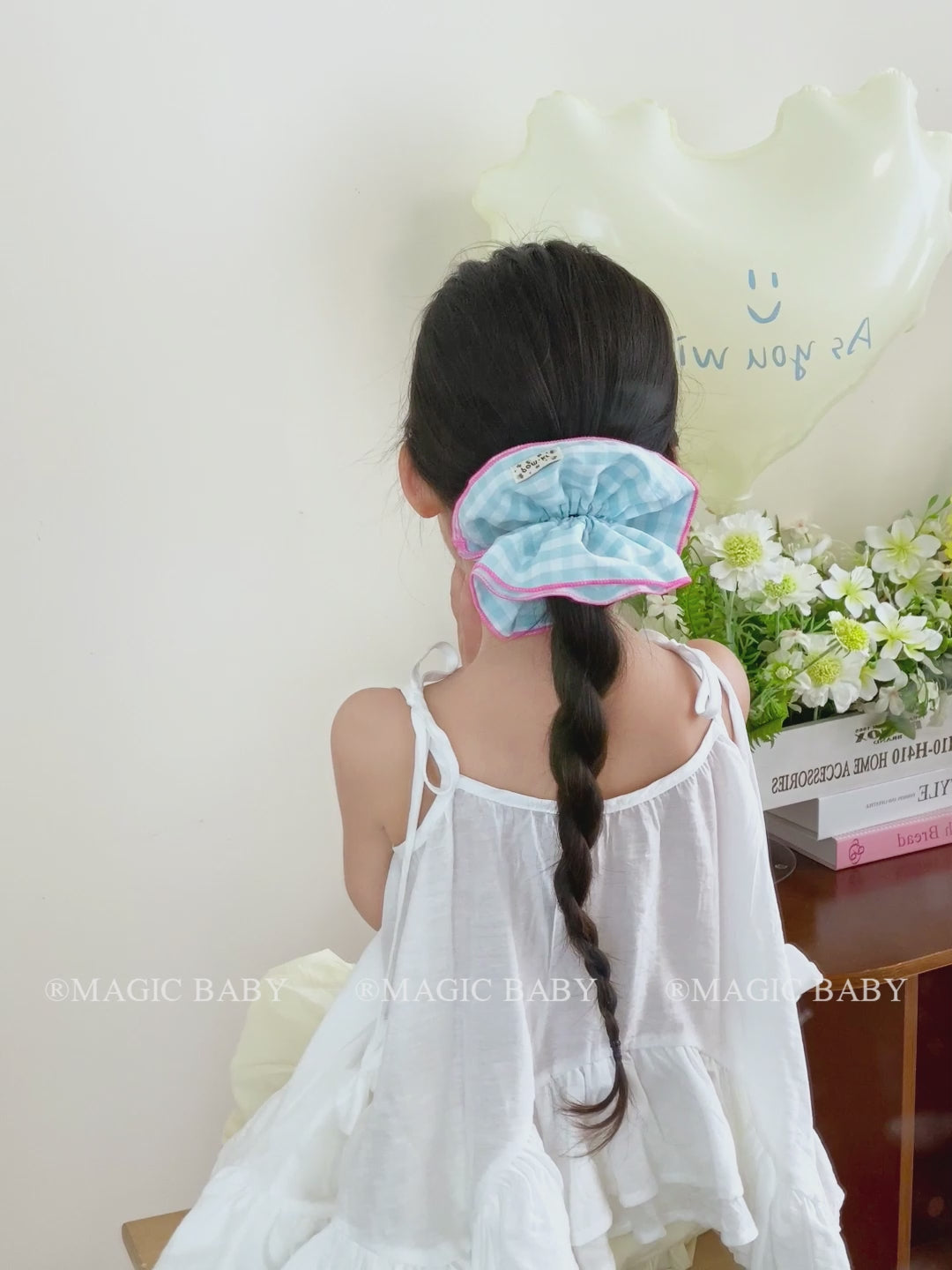 Elegant Graceful Simple Minimalistic Plaid Scrunchies Sweet Cute Hair Ties for Baby Girls Kids Hair Accessories Stock