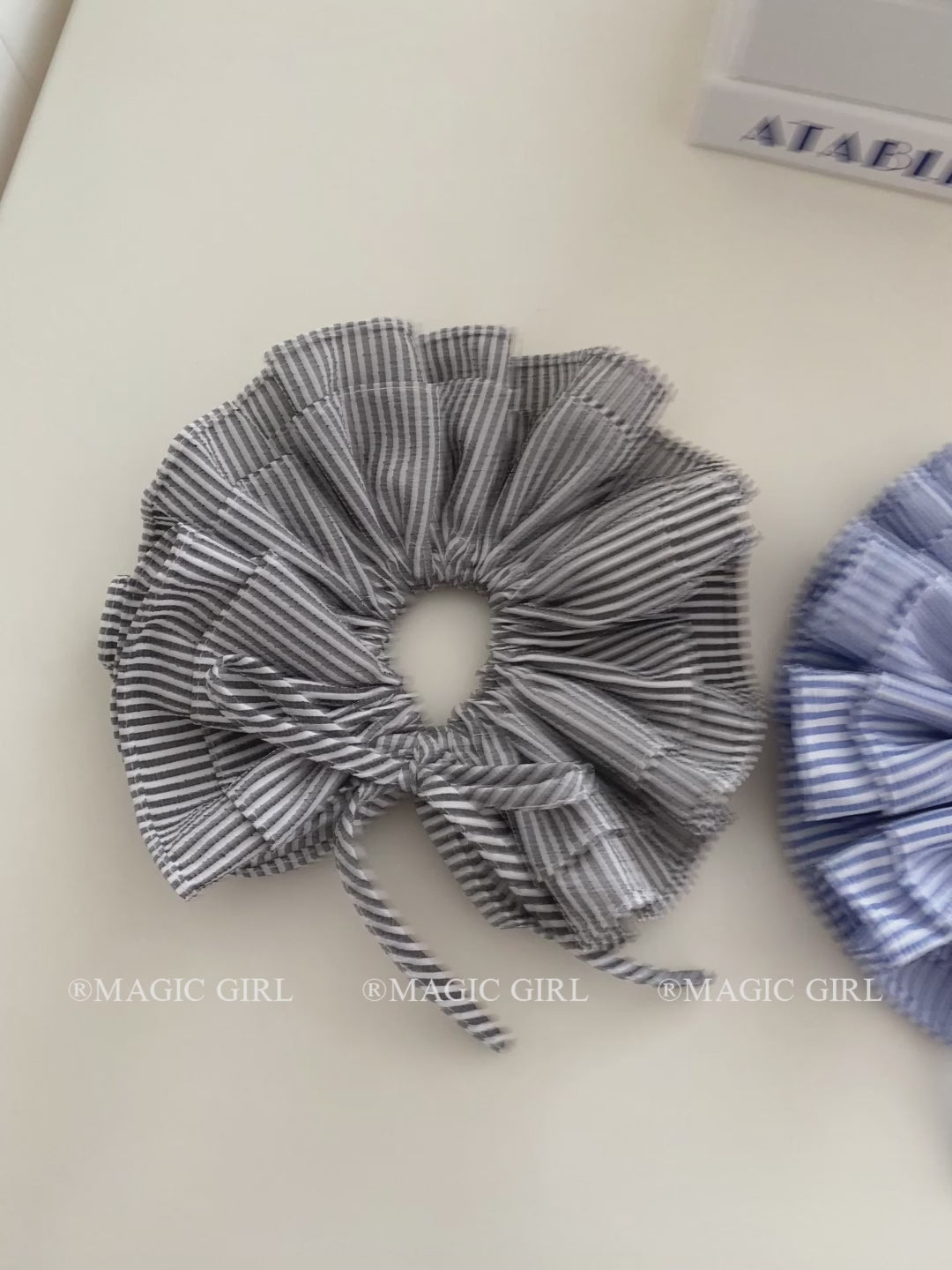 Classic Fashion Stripe Ribbon Bowknot Scrunchies for Girls Trendy Chic Hair Ties for Women Ladies Hair Accessories in Stock