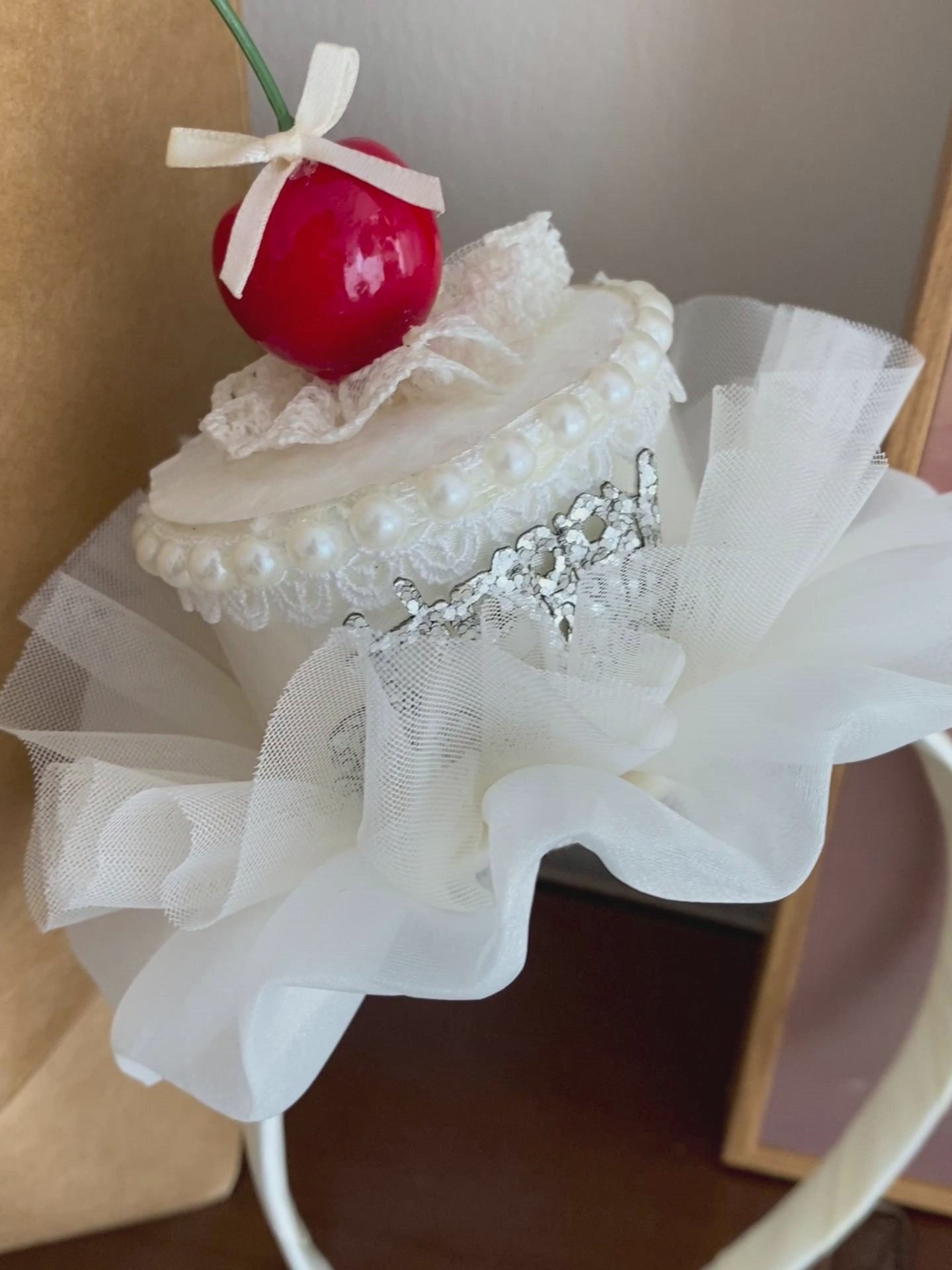 Solid Color White Cake Head Band for Girls Cherry Princess Style Sweet Cute Hair Band for Women Ladies Hair Accessories Fashion