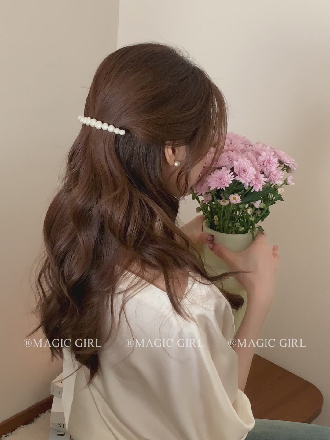 Elegant Vintage Classic Minimalistic Hair Clips for Women and Ladies Trendy Chic Graceful Hair Claws for Parties Bridal Events