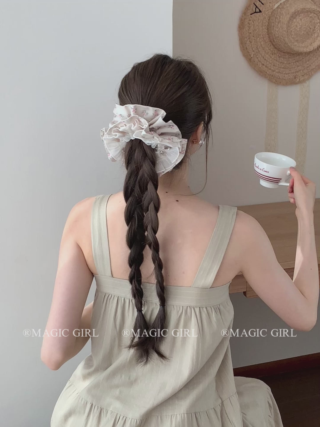 Hot Sale Imitation Pearl Flower Large Scrunchies Fashion Elegant Multibulk Direct Sale in Stock Hair Ties for Women Daily Office