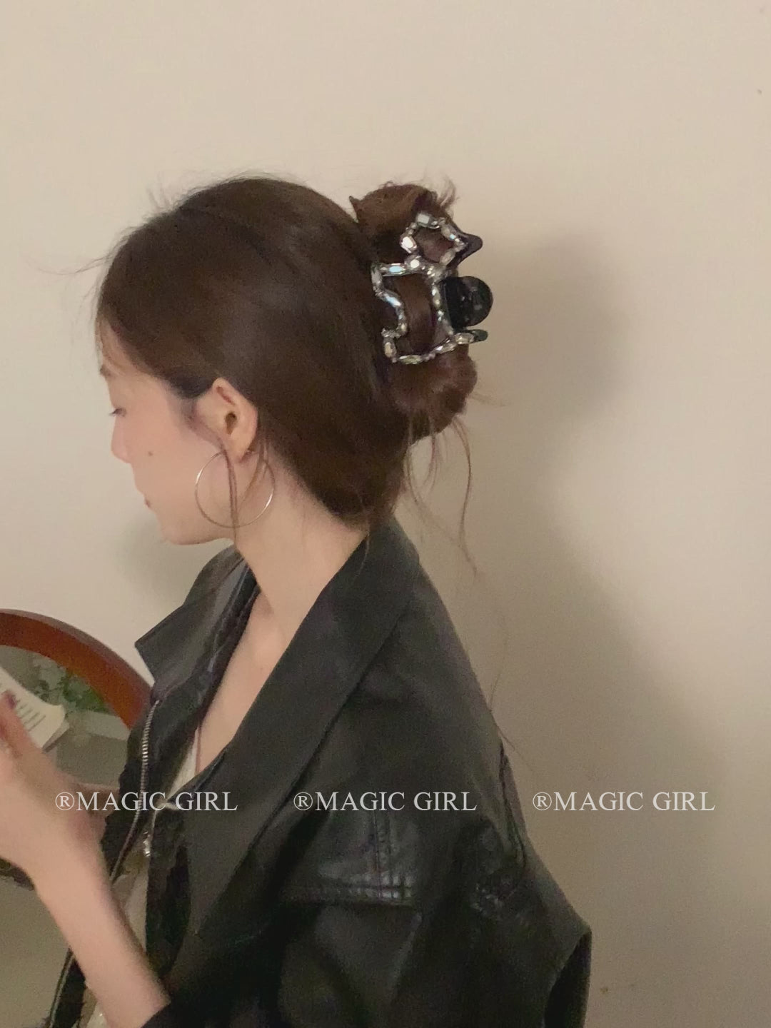 Dog Hair Claw Clips Elegant Exquisite Design Shark Clips for Women Sophisticated Hair Barrettes Fashion Hair Accessories