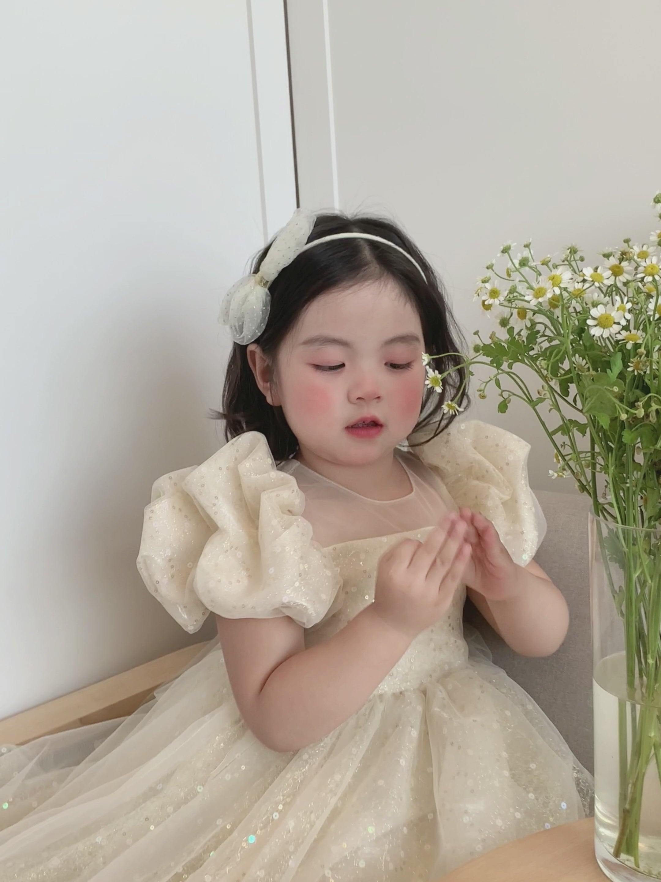 Simple Chic White Bowknot Headband for Kids Chic Hair Accessories for Baby Girls