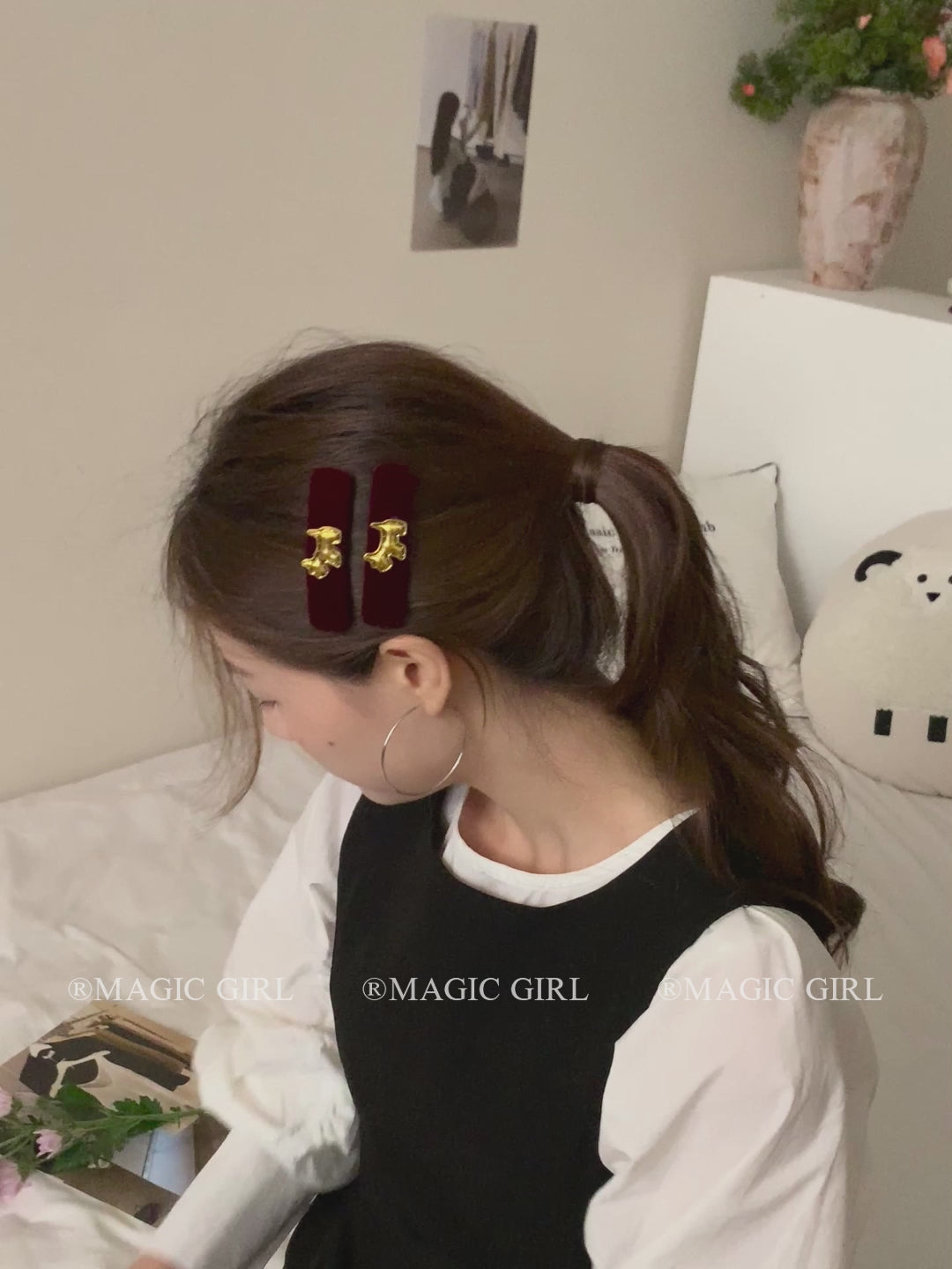Gold Logo Dog Hair Clip French Style Sophisticated BB Barrettes for Bangs Exquisite Side Hair Accessory for Women Girls Hairpins