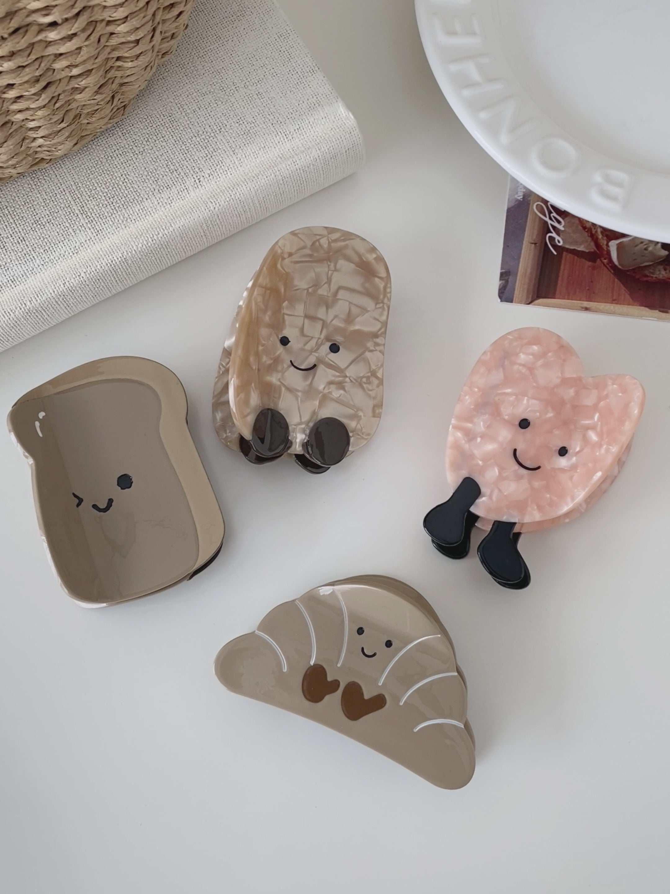 Cute Heart Shaped Smile Acetate Hair Claw Clips for Girls Sweet Fashion Trendy Haarspange for Women Ladies Hair Accessories