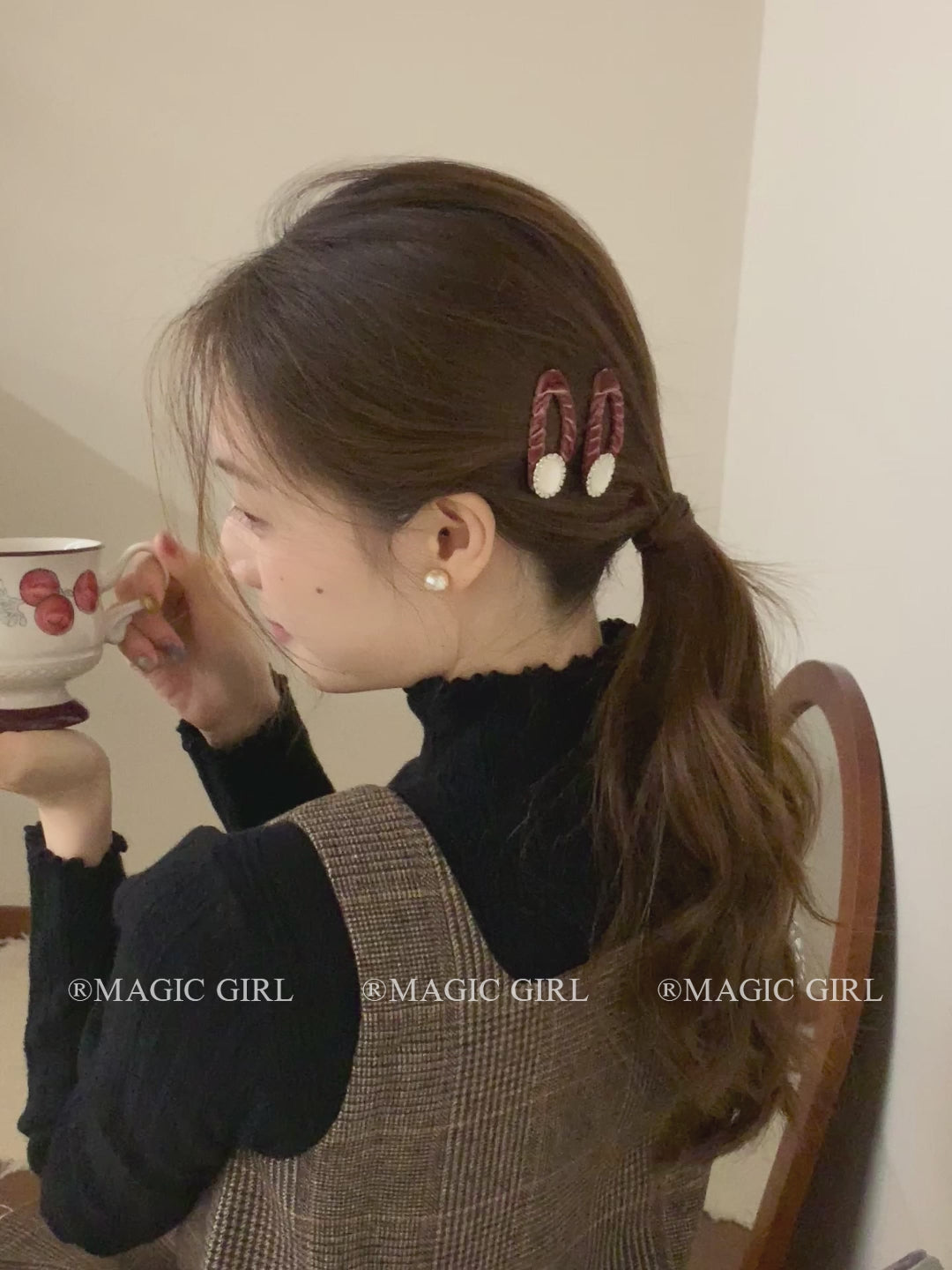 Female 2025 Hot Sale Solid Color Small Snap Clips Fashion Simple Elegant Customized in Stock Hairpins Accessory for Women Causal