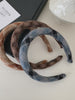 Stylish Elegant Plaid Headband for Women Trendy Graceful Hair Accessory for Girls Winter Stock Fashionable Band