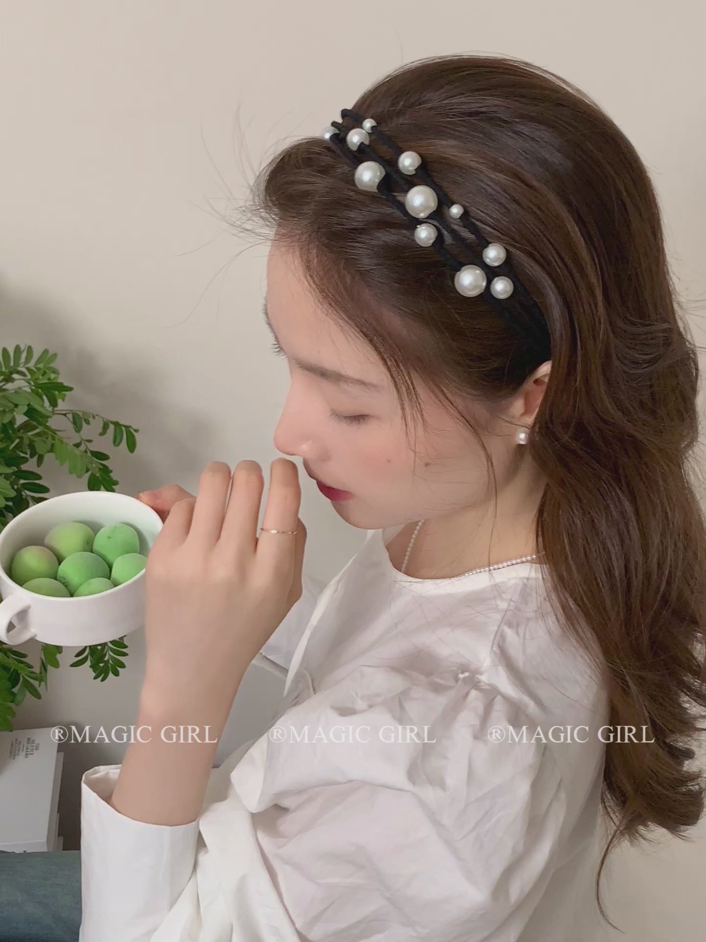 Sweet French Style Elegantly Simple Minimalistic Imitation Pearl Hair Band Accessory for Women Ladies Girls Accessory Headband